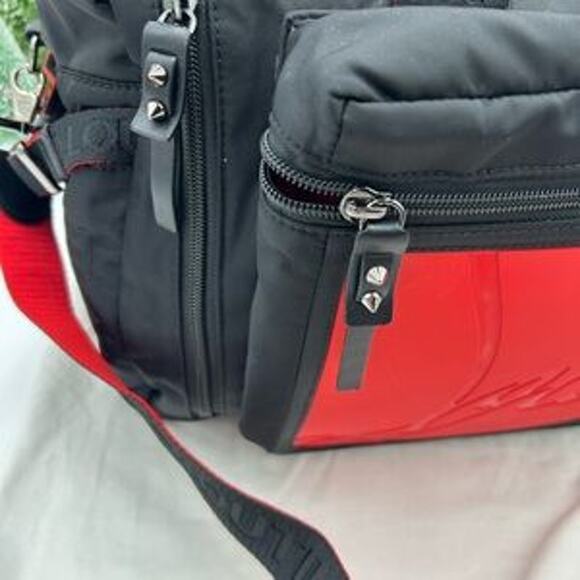 Christian Louboutin LOUBIDEAL sport duffel bag made in Italy - Picture 7 of 16